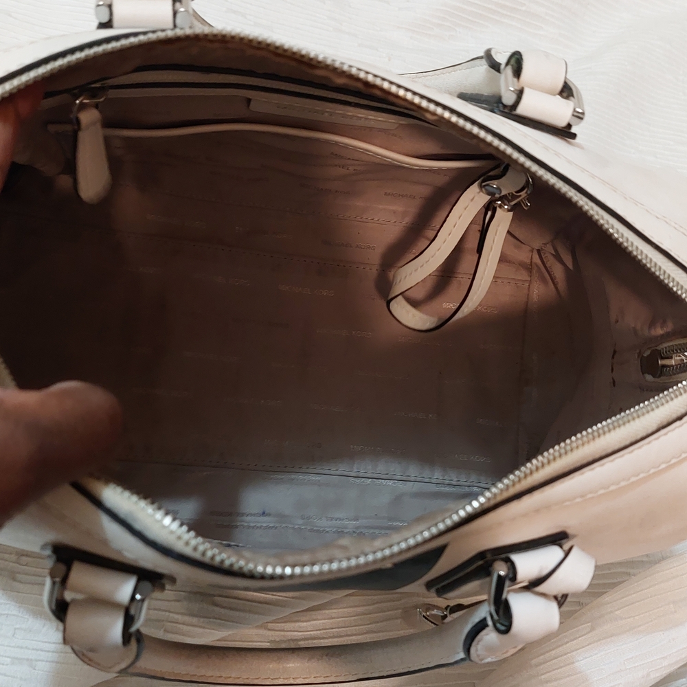Michael Kors Ivory and Ebony Satchel - Picture 12 of 16